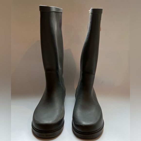 Gray Rain Boots - Picture 4 of 5